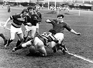 Middlesbroughs Alan Godson (right) hacks a loose ball through the Sunderland defence