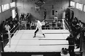 Middleweight Champion Alan Minter Shadow boxing in Jersey ahead of his World Title fight
