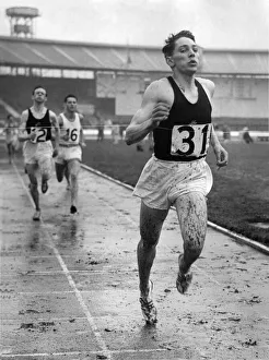 Mike Rawson wins the 880 Yds: M. A. Rawson, of Birchfields Harriers