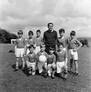 01498 Prints: Mike Trebilcock, the hero of Everton, came home to his native Cornwall