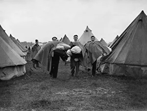 Some of the Militiamen from Birmingham and the Midlands arriving at Whittington barracks