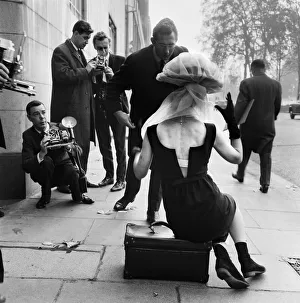 Photographer Prints: The Millinery Guild today gave its 39th collection of model millinery at London