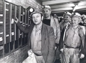 Miners Prints: Miner Ken Black clocking off the last underground shift at Bates Pit, Blyth in May 1986