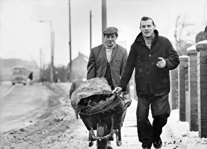 Sacks Prints: Miners Alf Wood and Raymond Varty delivering coal to the old and sick