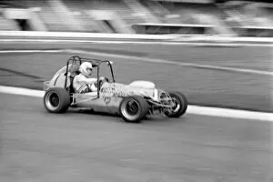 Racing Collection: Mini Grand Prix: White City Stadium: Graham Hill. March 1975 75-01610