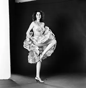 Miss Vicki'Glamour girl. January 1975 75-00145-013