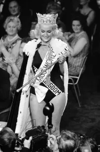 00513 Prints: Miss World Competition, Lyceum Ballroom, London, Friday 19th November 1965