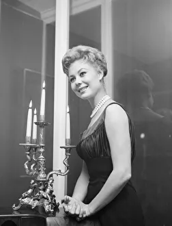 Mitzi Gaynor, American actress, singer & dancer, who is in the UK to start work on new
