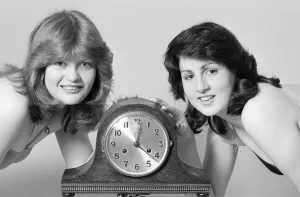 00459 Prints: Model reminding people to put their clocks forward by one hour at the start of British