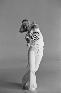 01511 Prints: Models wearing Daily Mirror Pop Club T-shirts demonstrating the new Convoy disco dance