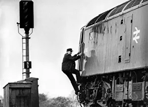 00371 Prints: The modern light signals, which now control the entire London to Edinburgh line on 2nd