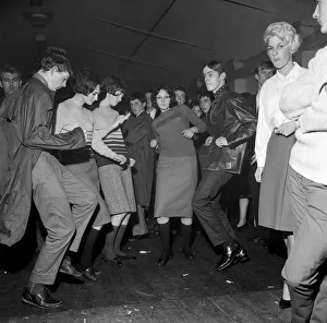 00531 Prints: The mods and rockers were two conflicting British youth subcultures of the early to