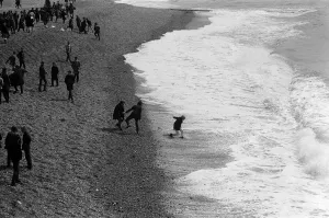 00540 Prints: The mods and rockers were two conflicting British youth subcultures of the early to