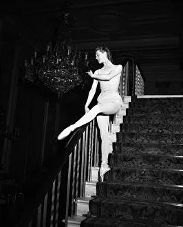 01223 Prints: Moira Shearer, Lady Kennedy, ballet dancer and actress, pictured rehearsing at the Royal