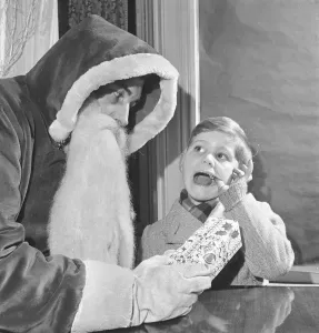 00095 Prints: A month ago five year old Gordon Livingston wrote his letter to father Christmas