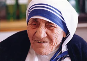 MOTHER Teresa of Calcutta paid her first visit to Wales yesterday to open a convent in a