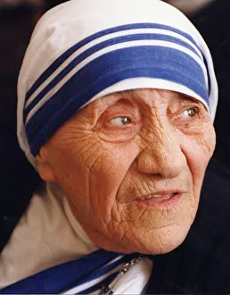 MOTHER Teresa of Calcutta paid her first visit to Wales yesterday to open a convent in a
