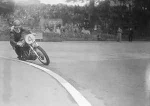 00002 Prints: Motor Cycle Racing Isle of Man Junior Manx Grand Prix D G Crossley DM