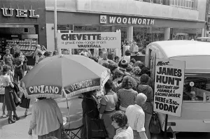00930 Prints: Motor Racing Driver James Hunt meets his fans at a Chevette Meet and Greet event