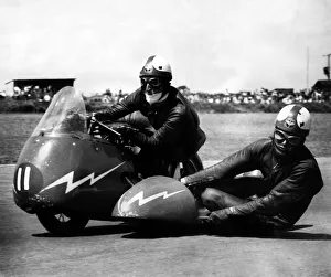 Circuits Prints: Motorcycle road racing at Brands Hatch July 1959 Going hell for Leather