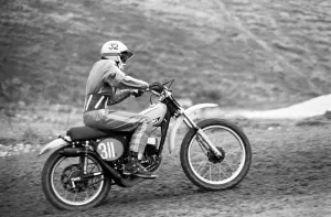 Motorsport / Children / Motorbike: Schoolboys Scramble. March 1975 75-01212-019