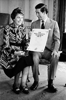 01377 Prints: The Mountbatten Memorial Trust announces certificate launch - pictured are Patricia