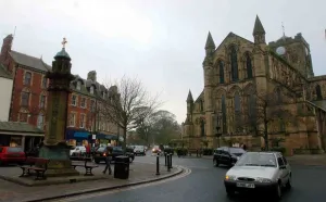 An MP has thrown his weight behind a bid to bring high-street restaurant chain Nando