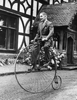 01503 Collection: Mr Frederick Witts with his penny farthing bicycle at his home in Bryncoch, Neath, Wales