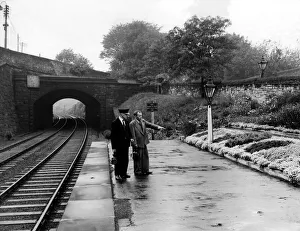 00399 Prints: Mr. J Knox and Mr. W Ratcliffe (Porters) look over the prize winning show at Beamish