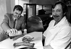 Images Dated 7th December 1988: Mr Terry Cutlan at his chip shop, The Coldstream, Garw, Croesyceiliog serves customer Mr