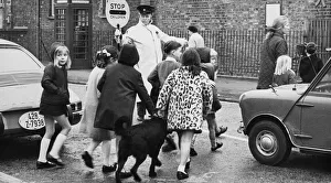 01499 Prints: Mrs Heather Richards of Garden Walk who has got a petition up for a crossing across