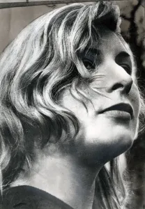 Artist Prints: Mrs Lynn Chadwick, found dead in gas filled kitchen - sued for divorce by her sculptor