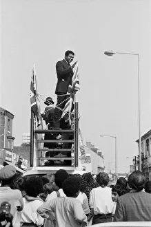 Muhammad Ali mobbed by 1, 000 fans as he opened the Hockley Sporting Centre named after