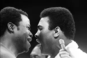 Trainer Prints: Muhammad Ali with trainer Drew bandhani (left) in his training camp ahead of his first