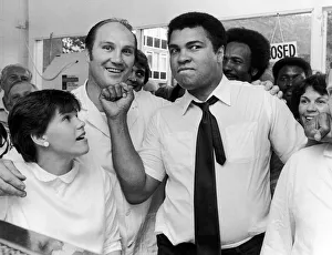 Muhammad Ali visits retired boxer Jack Bodell at his Fish and Chip Shop in Coventry