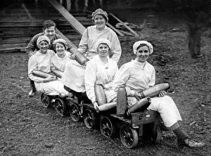 1918 Prints: Munition Girls. March 1918 P000052 World War One WWI Munition factory workers