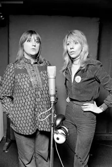 Music / Studio: Pop Group: Guys and Dolls: Kay Garner and Claire Torry in a recording