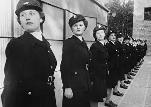 01473 Prints: N. F. S. women at a course for instructors at the Regional Reserve Training Station