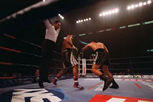 00129 Prints: Naseem Hamed Boxer October 97 Naseem Hamed on his way to retaining his WBO