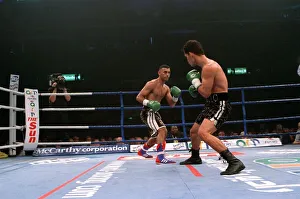 00129 Prints: Naseen Hamed Boxer October 97 Naseem Hamed on his way to retaining his WBO