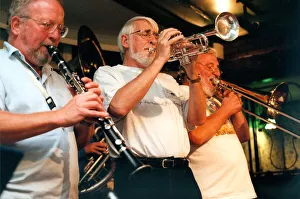 Neil Benson with Mike Durhams jazz band the West Jesmond Rhythm Kings in action