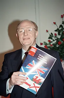 Neil Kinnock launches the Labour Party manifesto It