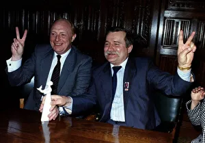 00028 Prints: Neil Kinnock former leader of the Labour Party with Lech Walesa from Poland