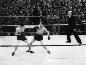 Nel Tarleton1935 in his World Feather-Weight championship fight against Freddie Miller