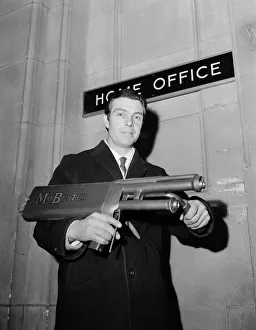 New anti riot gun January 1969 1960s Mobuster Weapon, Home Office