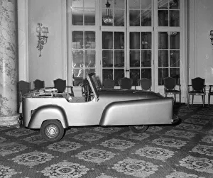 Commercial Prints: New Bond Minicar Mark C, Convertible with a Villiers Single cylinder 2 stroke engine