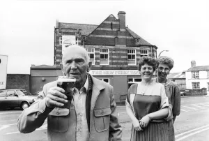 Drink Prints: The New Ferry Tavern. Ferry Tavern in Ferry Street situated close to the Ferry