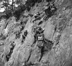 01444 Prints: A new Highland Regiment has been formed in which young soldiers from all over Britain