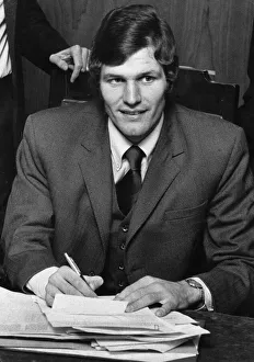 01130 Prints: New Liverpool forward John Toshack officially signs for the club at Anfield following