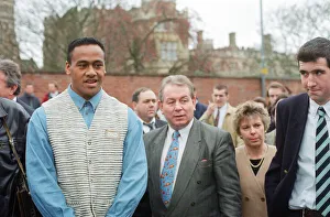 00889 Prints: New Zealand rugby player Jonah Lomu visiting Rugby. 24th November 1995